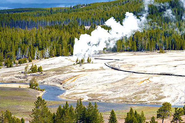 Yellowstone National Park ✯ The World's First National Park